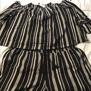 Black and white short set.